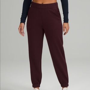 Lululemon Relaxed HR Jogger